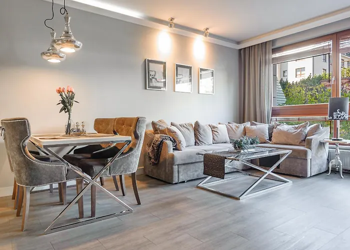 La Bagatelle By Baltica s + Parking